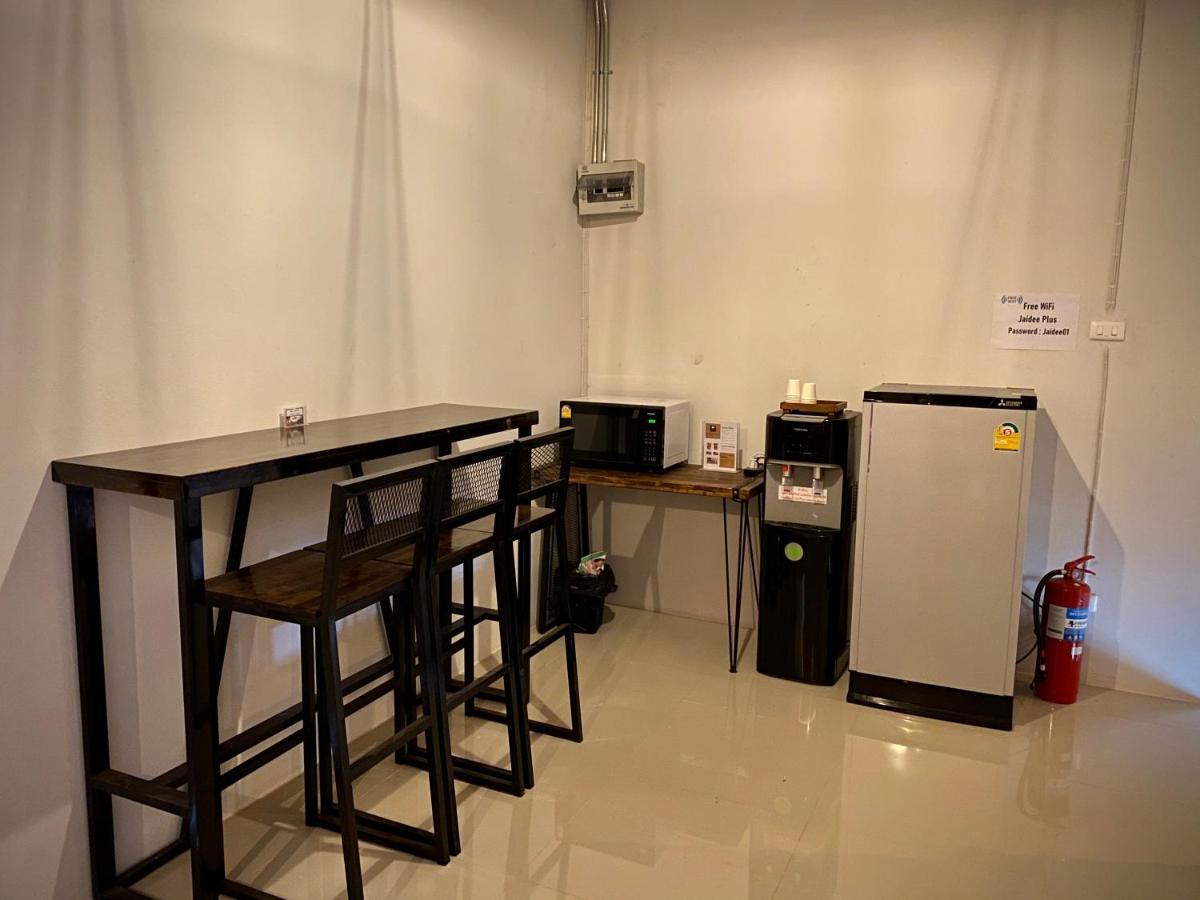 Jaidee Cafe & Hostel Chiangrai Ban Fang Min Zewnętrze zdjęcie